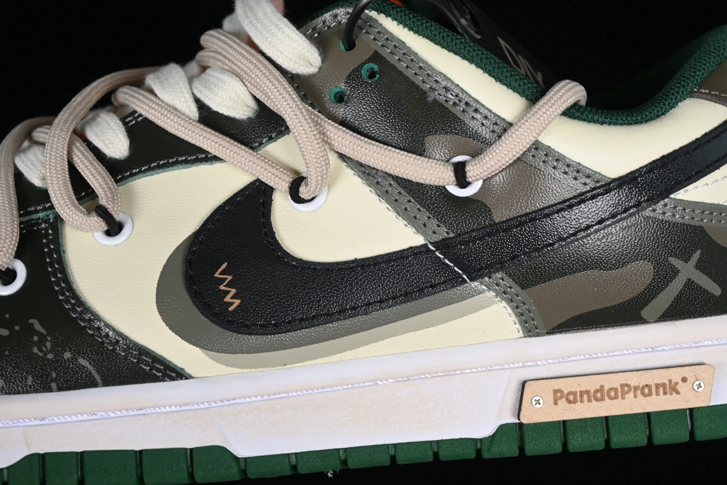 All Categories Nk SB Dunk Series Nk SB Dunk Low Low-top sneakers Nk Dunk Low Panda Prank Jungle Crossing Wilderness Ore Morandi Army Green Retro SB Strap Low-top Casual Shoes DD1391-300